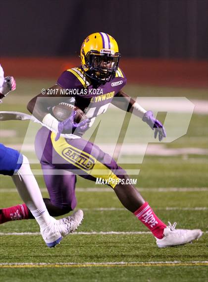 Thumbnail 2 in Lynwood vs. Gahr photogallery.