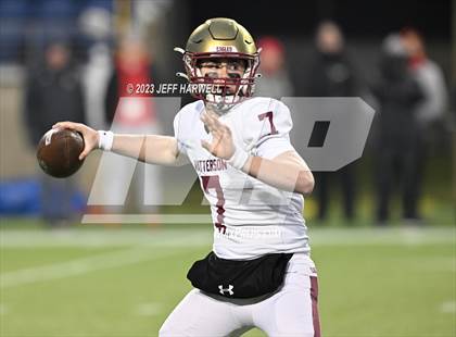 Thumbnail 3 in Bishop Watterson vs. Central Catholic (OHSAA D3 Final) photogallery.