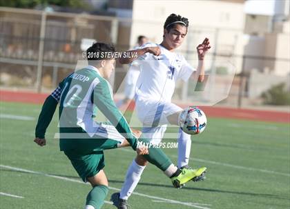 Thumbnail 2 in Hilltop vs. Ramona (Grossmont Holiday Tournament) photogallery.
