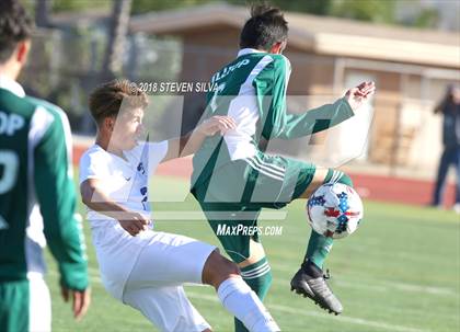 Thumbnail 1 in Hilltop vs. Ramona (Grossmont Holiday Tournament) photogallery.