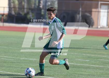 Thumbnail 3 in Hilltop vs. Ramona (Grossmont Holiday Tournament) photogallery.