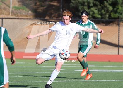 Thumbnail 2 in Hilltop vs. Ramona (Grossmont Holiday Tournament) photogallery.