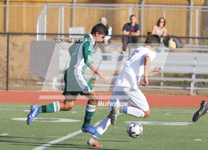 Thumbnail 2 in Hilltop vs. Ramona (Grossmont Holiday Tournament) photogallery.