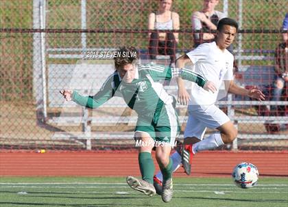Thumbnail 2 in Hilltop vs. Ramona (Grossmont Holiday Tournament) photogallery.