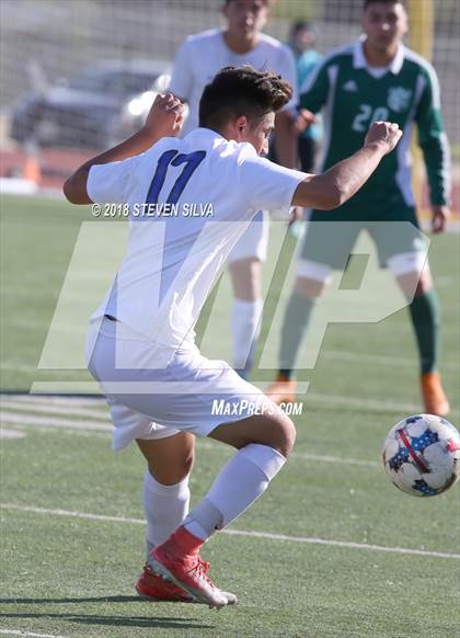 Thumbnail 3 in Hilltop vs. Ramona (Grossmont Holiday Tournament) photogallery.