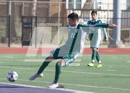 Thumbnail 1 in Hilltop vs. Ramona (Grossmont Holiday Tournament) photogallery.