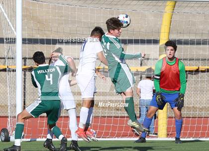 Thumbnail 2 in Hilltop vs. Ramona (Grossmont Holiday Tournament) photogallery.
