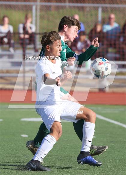 Thumbnail 3 in Hilltop vs. Ramona (Grossmont Holiday Tournament) photogallery.