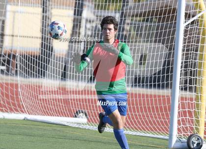 Thumbnail 3 in Hilltop vs. Ramona (Grossmont Holiday Tournament) photogallery.