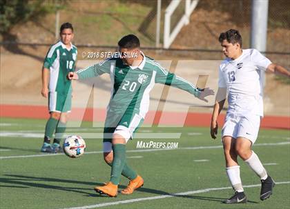 Thumbnail 1 in Hilltop vs. Ramona (Grossmont Holiday Tournament) photogallery.