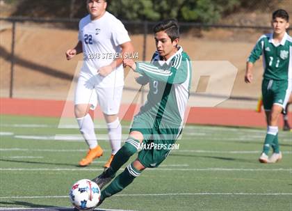 Thumbnail 3 in Hilltop vs. Ramona (Grossmont Holiday Tournament) photogallery.