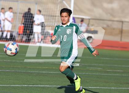 Thumbnail 1 in Hilltop vs. Ramona (Grossmont Holiday Tournament) photogallery.