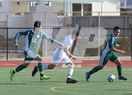 Thumbnail 1 in Hilltop vs. Ramona (Grossmont Holiday Tournament) photogallery.