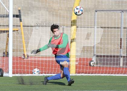 Thumbnail 3 in Hilltop vs. Ramona (Grossmont Holiday Tournament) photogallery.