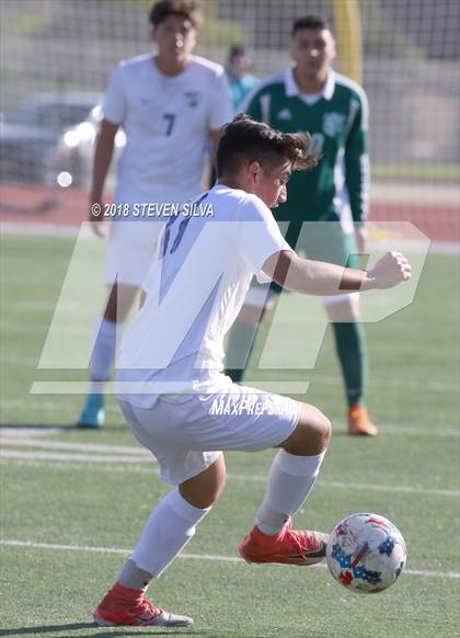 Thumbnail 1 in Hilltop vs. Ramona (Grossmont Holiday Tournament) photogallery.
