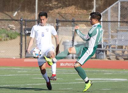 Thumbnail 2 in Hilltop vs. Ramona (Grossmont Holiday Tournament) photogallery.