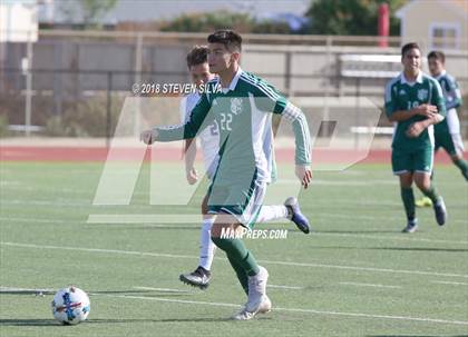 Thumbnail 3 in Hilltop vs. Ramona (Grossmont Holiday Tournament) photogallery.