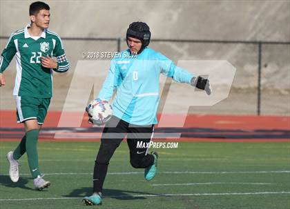 Thumbnail 2 in Hilltop vs. Ramona (Grossmont Holiday Tournament) photogallery.
