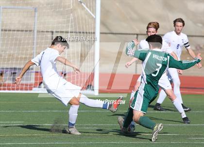 Thumbnail 2 in Hilltop vs. Ramona (Grossmont Holiday Tournament) photogallery.