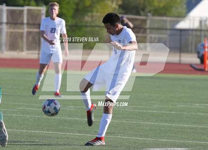 Thumbnail 3 in Hilltop vs. Ramona (Grossmont Holiday Tournament) photogallery.
