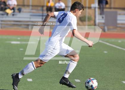Thumbnail 2 in Hilltop vs. Ramona (Grossmont Holiday Tournament) photogallery.