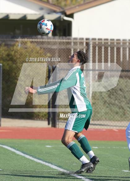 Thumbnail 2 in Hilltop vs. Ramona (Grossmont Holiday Tournament) photogallery.