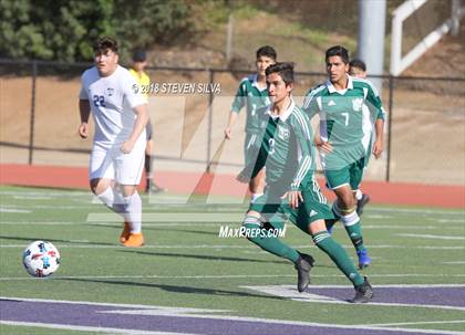 Thumbnail 2 in Hilltop vs. Ramona (Grossmont Holiday Tournament) photogallery.