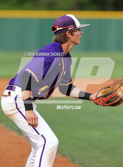 Thumbnail 3 in Valley Center vs. Bishop Carroll (KSHSAA 5A Regional Playoff) photogallery.