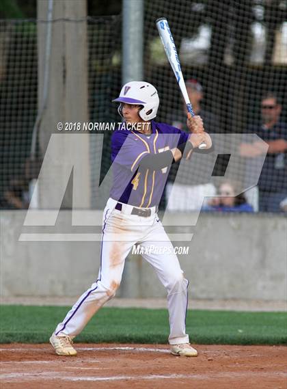 Thumbnail 2 in Valley Center vs. Bishop Carroll (KSHSAA 5A Regional Playoff) photogallery.
