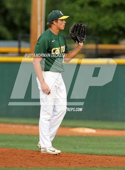 Thumbnail 2 in Valley Center vs. Bishop Carroll (KSHSAA 5A Regional Playoff) photogallery.