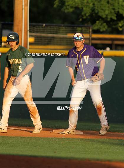 Thumbnail 2 in Valley Center vs. Bishop Carroll (KSHSAA 5A Regional Playoff) photogallery.