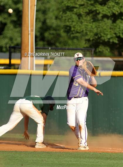 Thumbnail 3 in Valley Center vs. Bishop Carroll (KSHSAA 5A Regional Playoff) photogallery.