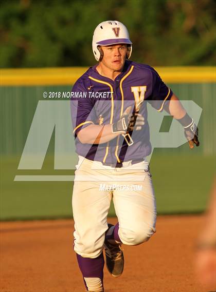 Thumbnail 2 in Valley Center vs. Bishop Carroll (KSHSAA 5A Regional Playoff) photogallery.