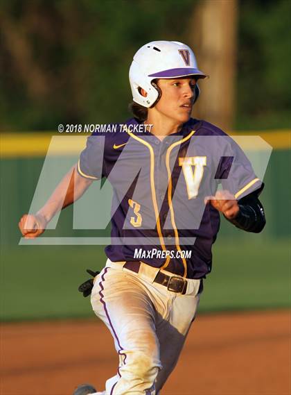 Thumbnail 1 in Valley Center vs. Bishop Carroll (KSHSAA 5A Regional Playoff) photogallery.