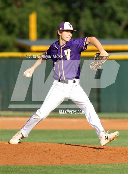 Thumbnail 3 in Valley Center vs. Bishop Carroll (KSHSAA 5A Regional Playoff) photogallery.