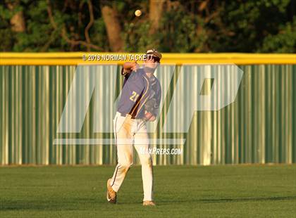 Thumbnail 1 in Valley Center vs. Bishop Carroll (KSHSAA 5A Regional Playoff) photogallery.