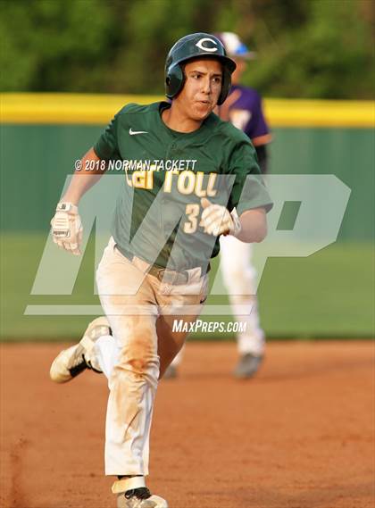 Thumbnail 3 in Valley Center vs. Bishop Carroll (KSHSAA 5A Regional Playoff) photogallery.
