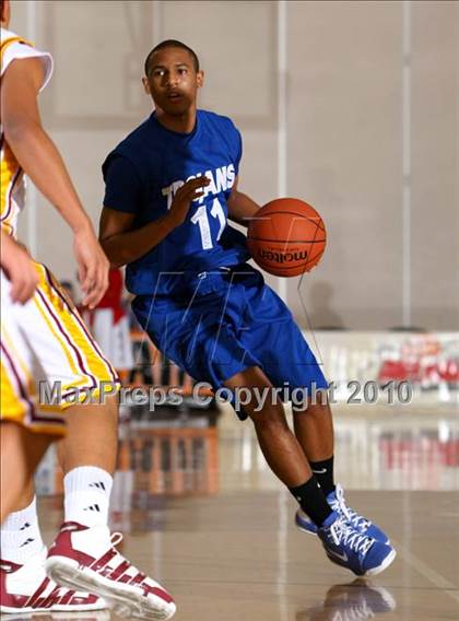 Thumbnail 2 in Ocean View vs. Lutheran (Pangos Dream Classic) photogallery.