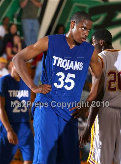 Thumbnail 2 in Ocean View vs. Lutheran (Pangos Dream Classic) photogallery.