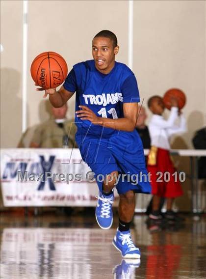 Thumbnail 3 in Ocean View vs. Lutheran (Pangos Dream Classic) photogallery.