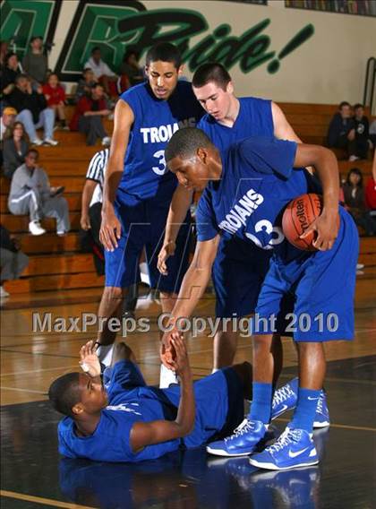 Thumbnail 2 in Ocean View vs. Lutheran (Pangos Dream Classic) photogallery.