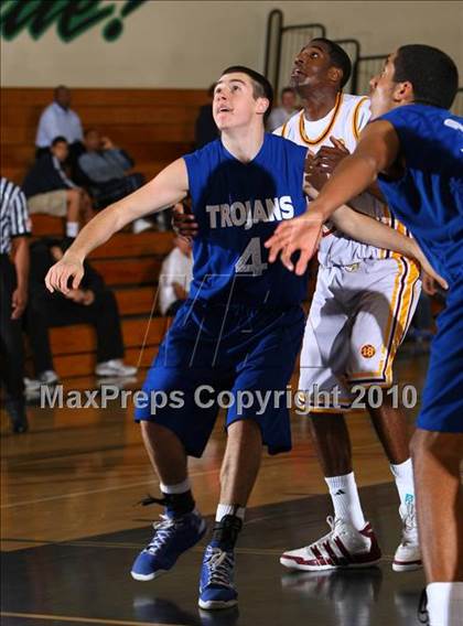 Thumbnail 1 in Ocean View vs. Lutheran (Pangos Dream Classic) photogallery.