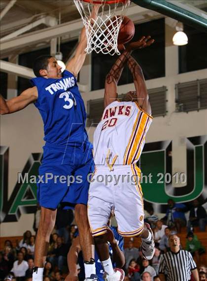 Thumbnail 2 in Ocean View vs. Lutheran (Pangos Dream Classic) photogallery.