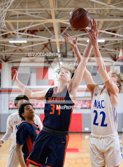 Thumbnail 3 in MacArthur [Douglas] vs Brandeis photogallery.
