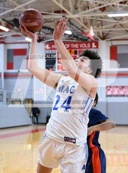 Thumbnail 3 in MacArthur [Douglas] vs Brandeis photogallery.