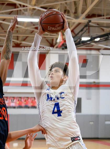 Thumbnail 3 in MacArthur [Douglas] vs Brandeis photogallery.