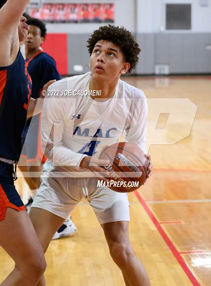 Thumbnail 3 in MacArthur [Douglas] vs Brandeis photogallery.