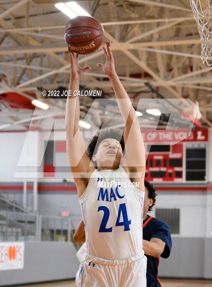 Thumbnail 3 in MacArthur [Douglas] vs Brandeis photogallery.