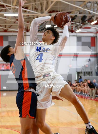 Thumbnail 3 in MacArthur [Douglas] vs Brandeis photogallery.