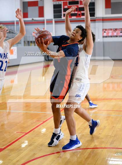 Thumbnail 3 in MacArthur [Douglas] vs Brandeis photogallery.